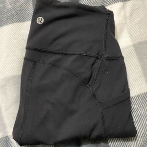 Lululemon “all the right places” w/ pockets